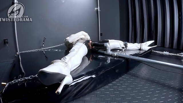 High Heels Dildo, Latex Bondage, Shemale Bdsm