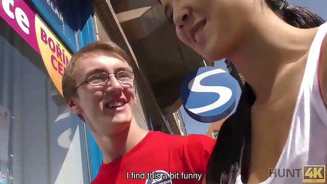 Hunt4k. nerdy cuckold sees gf fucked by bulky stranger