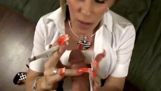 Long Nailed MILF gets what she wants