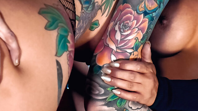 One man banging two bimbos and cumming on their faces