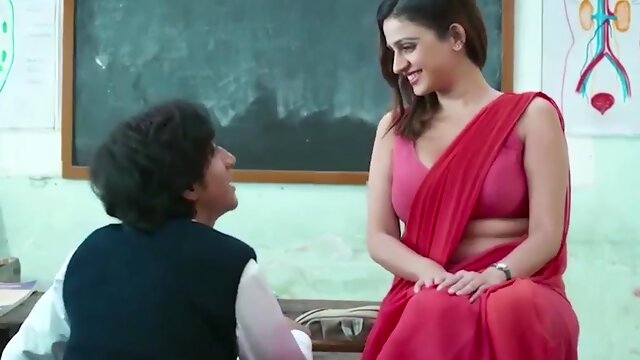 Gorgeous Indian MILF erotic movie