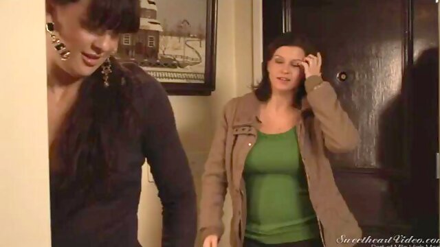 Sara Stone, Eş Cinsel