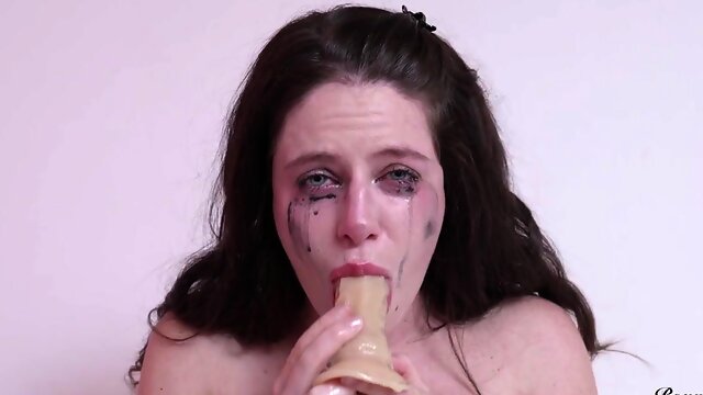 Jane Royal deepthroat gagging video