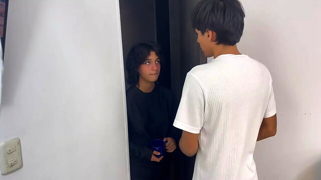 Vecina Nueva De Mi Unidad Es Muy Cachonda Y Me Viene a Pedir Que Me La Folle ...