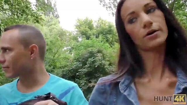 Ehefrau Braucht Geld, Jungendliche, Niedlich