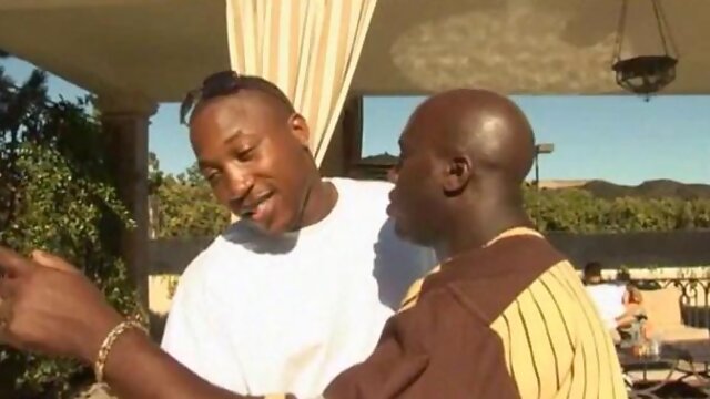 Uncut: Big Booty Diamond