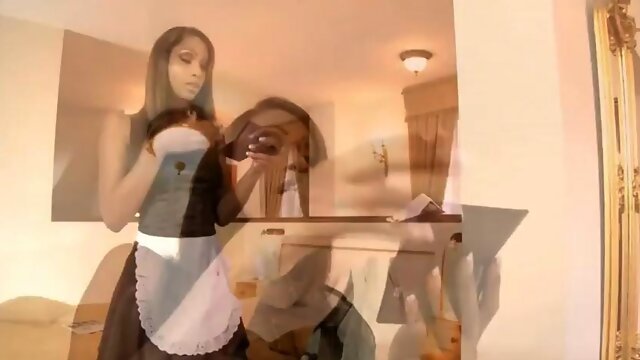 Interracial, Femme De Menage