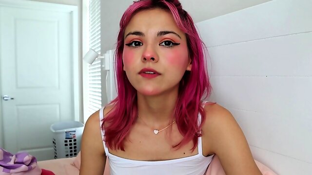 Hot teen lauryn may solo toying