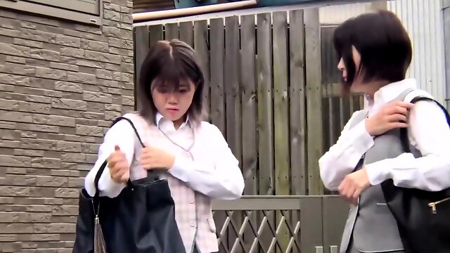 Amateur Asian Couple Frigging On Cam