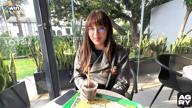 I Proposed Anal Sex for Money to a Cute Big-ass Girl I Met at the Coffe Shop ...