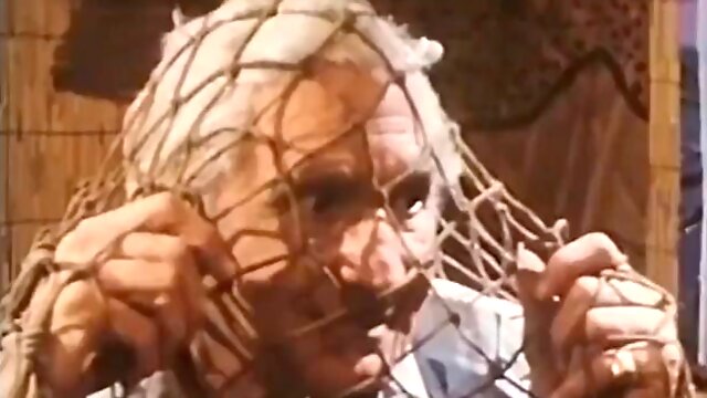 Νοσηλευτρια, Ρετρό