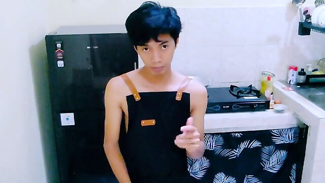 I cook breakfast while nude until my trouser snake gets swell