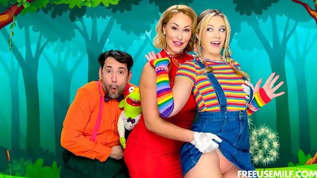 Ryan and Rivers curvy trailer