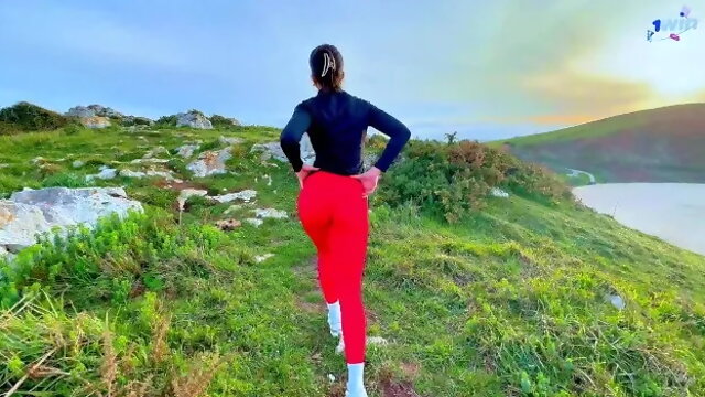 Colombian Tourist Teases Me by Showing Me Her Ass and Challenges Me to Risky ...