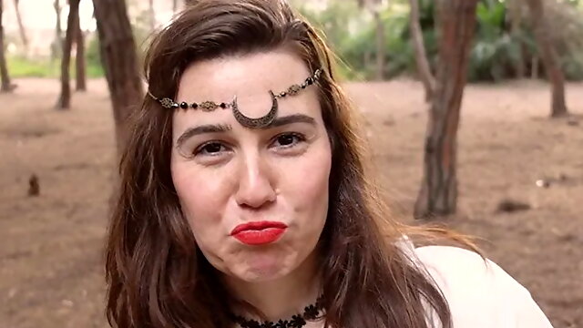 Viking Try to Seduces a Lesbian Peasant