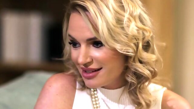 Rachael Cavalli, Estilo Perrito, Mamás