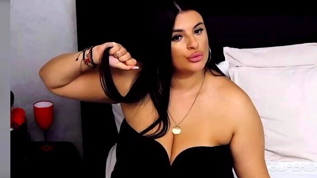 Busty exotic arabian bbw rue boob show on cam