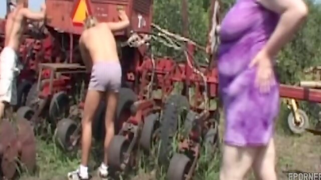 Naughty BBW slut emotional adult clip