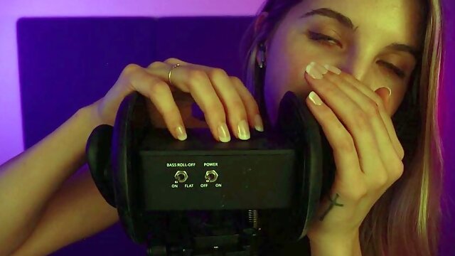 FrivolousFox ASMR - Kisses and Scratches