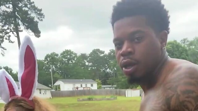 Slid his BBC in her tight pussy on the terrace