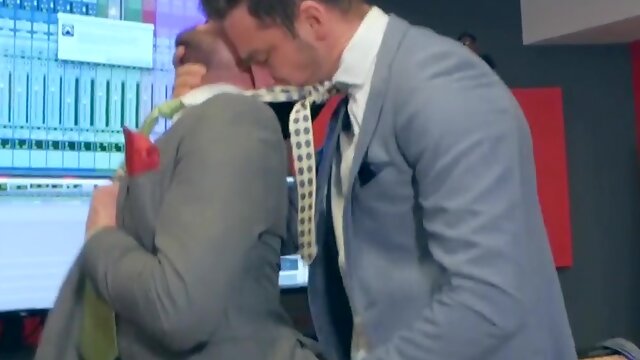 A Record Deal & The Ex - MENatPLAY