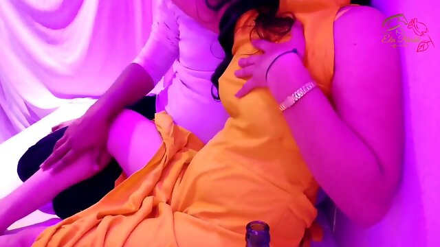 Romantic hookup with My Collage gf