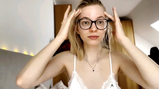 Masculine to doll transformation in a dominant womans roleplay