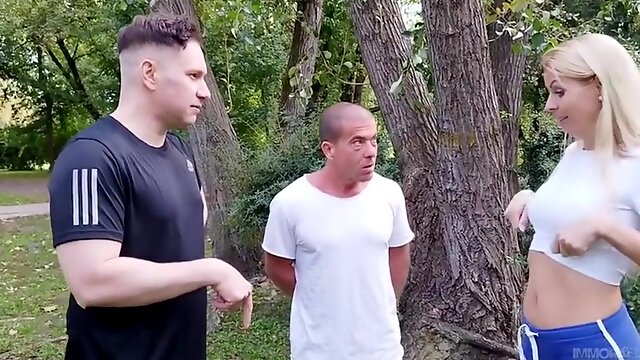 Horny Milf Lynna Nilsson Seduces Thick Prick Personal Trainer