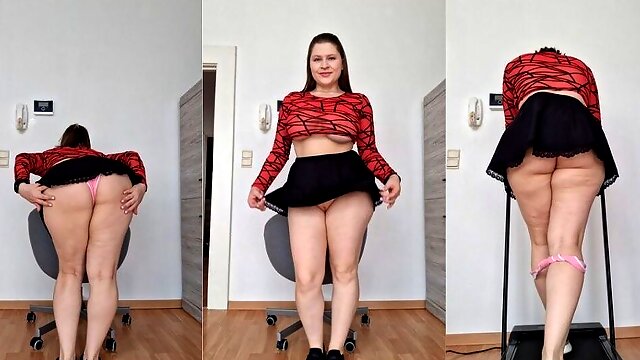 Underskirt Teasing with/without Panties