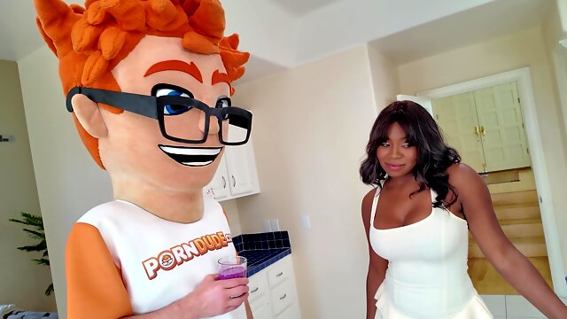 I Spank Amari Anne’s Big Butt in a Cum-Splashed Tennis Afterparty!