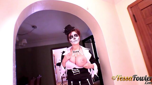 Voodoo Boobs 1 With Tessa Fowler And Rachel Aldana