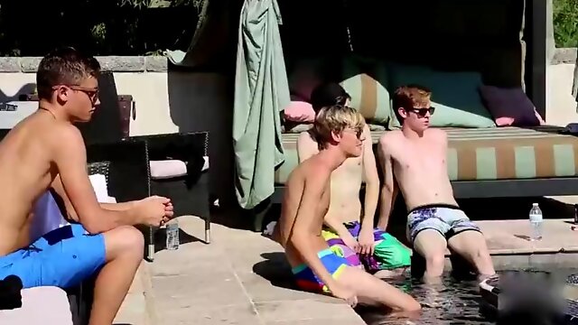 Piscine Gay, Orgie Gay