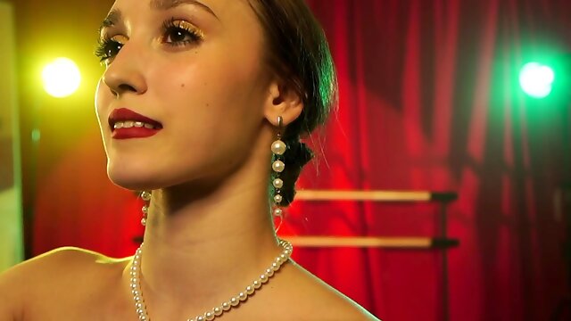 Softcore Striptease, Solo Striptease, Solo Teen Girls