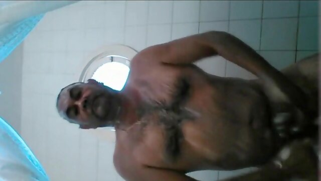 Golden Daddies Shower Time5555