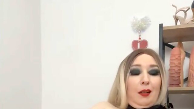 Milf double Penetration In Her Hot fuck-holes, Dildo Riding And Anal Gaping
