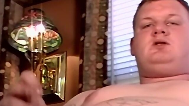 Mature gay sucks a fat guys cock while he was masturbating