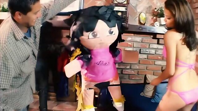 Sexy Latina Daisy Marie Sits On A Cock