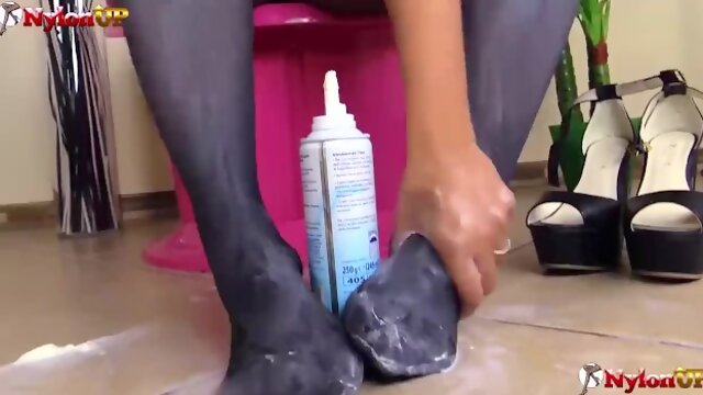 Watch promiscuous Mora and Unas clip