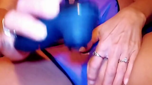 Big breast cougar pawg fucks her clit with a toy until she screams in pleasure! Loud Orgasm!