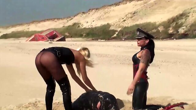 Praia, Dominação Feminina
