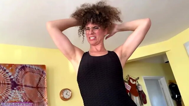 Best Friends Stepmom has a Huge Ass Swallows Dick in Ripped Yoga Pants