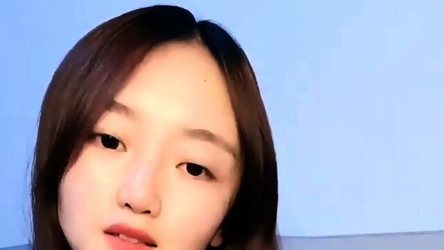 Hot amateur Asian GF toys sucks and fucks