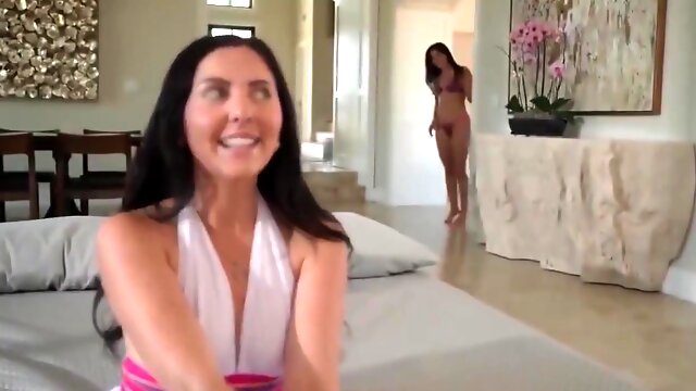 Interview Smut With And From With Theodora Day And Gal Ritchie