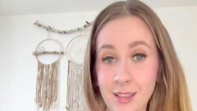 Sie Reitet Zum Orgasmus