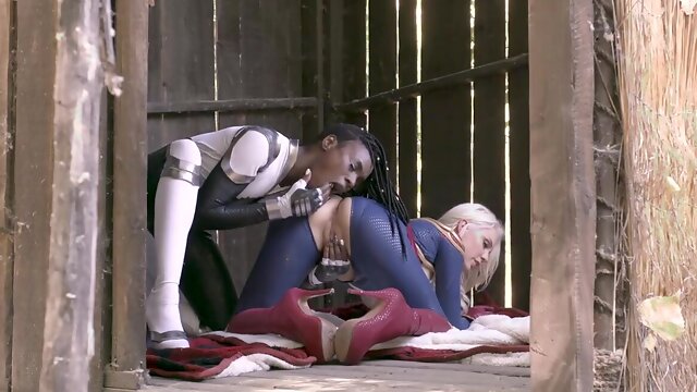 Marvel lesbian kinks with Kenzie Taylor and Ana Foxxx