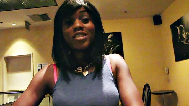 Pierced Nipples, Brustwarzen, Smoking