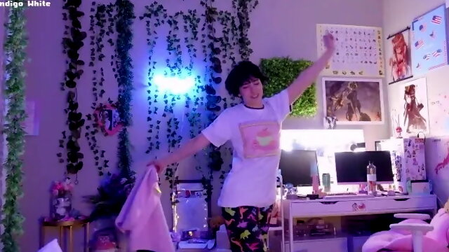 Emotional Support Twink (mostly Sfw)