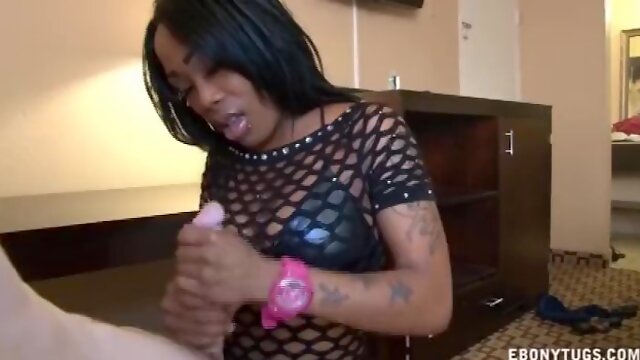 Graceful gill - interracial sex - Ebony Tugs