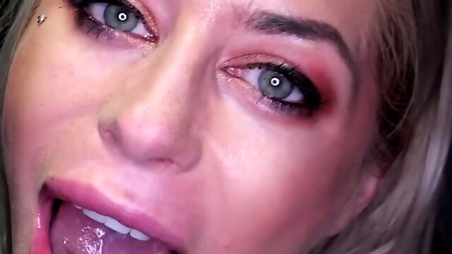 Dirty slut Bambi Blitz gets cum on tits after giving a blowjob