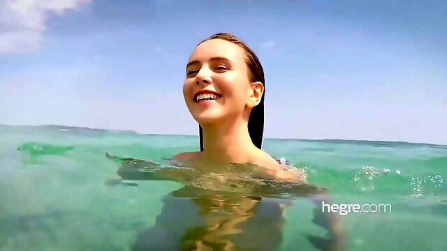 Alisa Naked In Ibiza